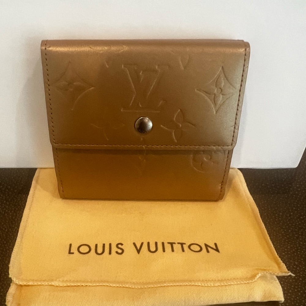 LOUIS VUITTON | Vernis Monogram Trifold Wallet